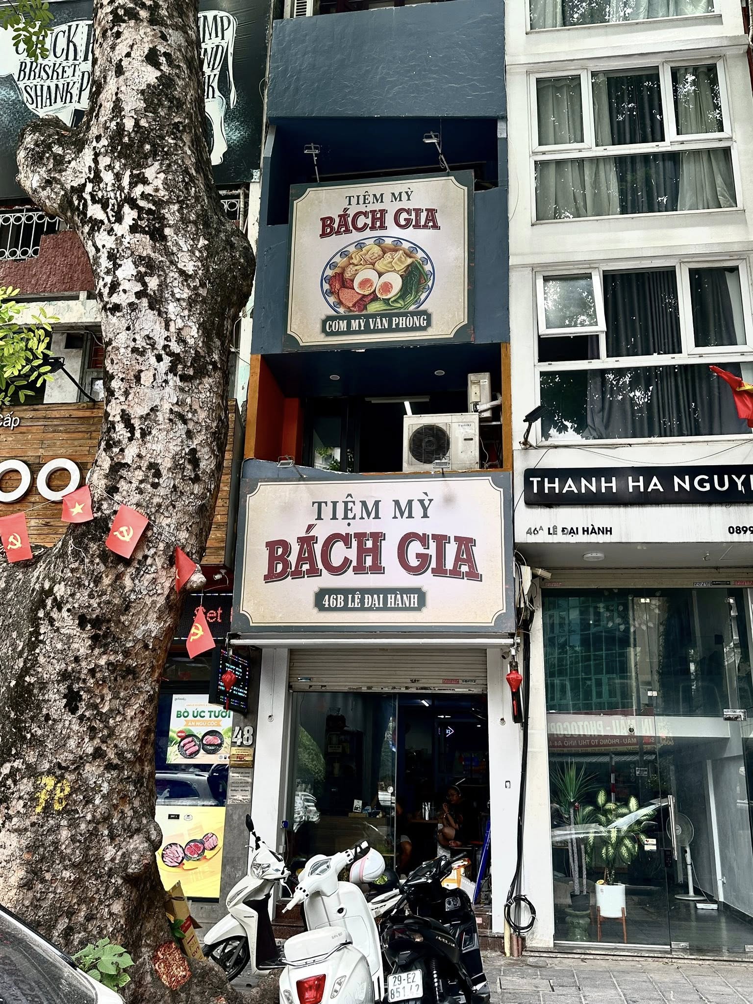 Mặt tiền Tiệm Mỳ Bách Gia